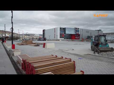 Гранит, «Палуба» и три экрана: как меняются главные площади Магадана