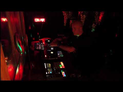 Danny J Lewis Live DJ Mix - Deep House, Garage & More