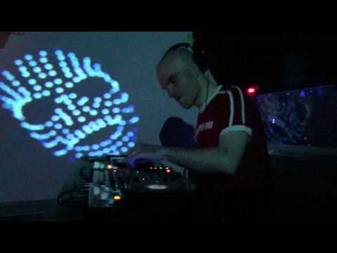 AIRWAVE DJ SET @ HARMONY DELUXE - SALA SPECKA (16-06-2012) - MADRID - 2/2