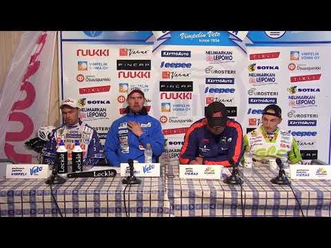 Lehdistötilaisuus miesten superpesisottelusta Vimpeli-Kankaanpää 28.6.2018