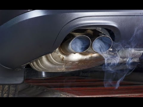 О чем говорит синий дым из выхлопной трубы автомобиля?