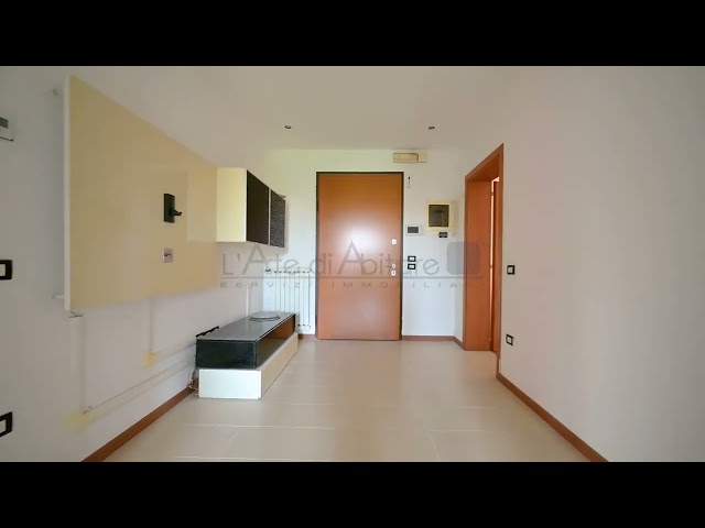 Casa singola completamente ristrutturata nel 2010 con 750 mq di giardino privato