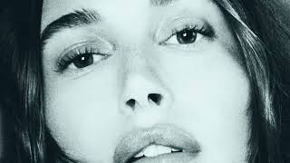 DKNY 👗 Spring 2026 Campaign (Hailey Bieber)