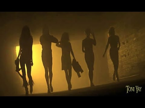 Videoclip de Young Lust — Pink Floyd
