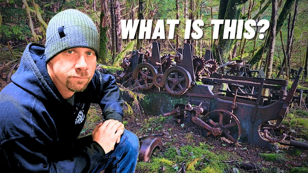We Found a Lost Town… FULL of Abandoned Machinery