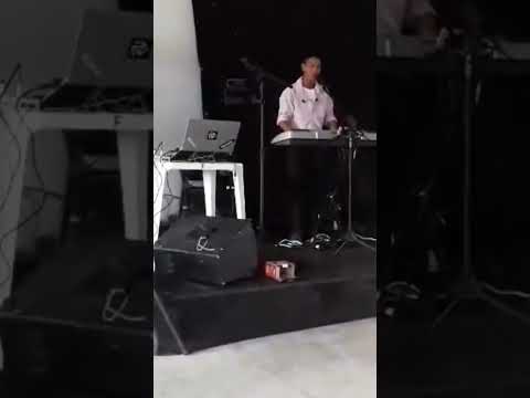 participando do 1 Encontro de forró sertanejo em Sanclerlandia-Go