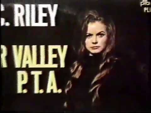 JEANNIE C. RILEY - The Story of Harper Valley P.T.A.