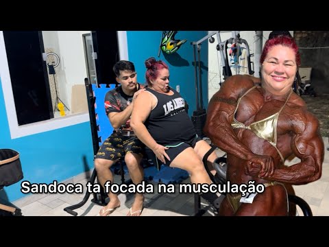 SANDOCA DO MELODY FOCADA NA MUSCULAÇÃO COM THIAGO MELO B E LEO MELO B