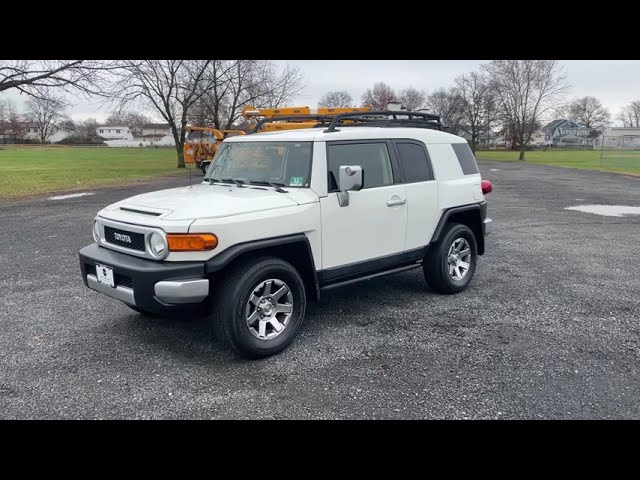 2014 TOYOTA FJ CRUISER For Sale