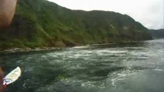 preview picture of video '八丈島　メローな波に乗っている時に見ている風景　http://www.naminorikozou.jp/'