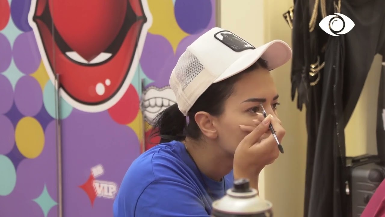 Efi pikturon veten si Amy Winehouse