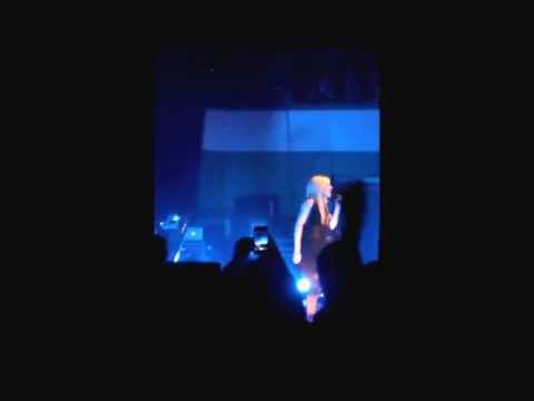 Ellie Goulding - Only You - Live In Belfast
