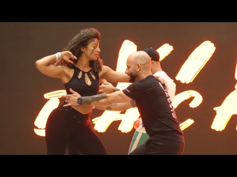 Sensual Bachata Dance - Mariposas Mr. Don [Island Touch Pro]