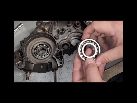 1984 kawasaki kdx 200. Bottom end rebuild video #1