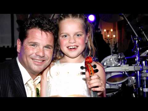 Wolter kroes ft Pamela kroes - Vraagtekenland