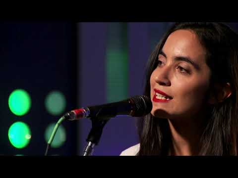 Las Ligas Menores - A 1200 km. (En Estereo)