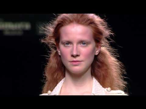 DESFILE TERESA HELBIG