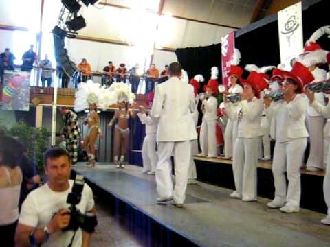 école de samba Alégria de TOURS (BATUKA CHOZ) - Carnaval CHOLET 2009