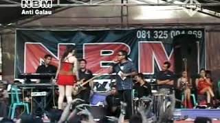 Download lagu NBM - Oplosan 2 - Reza lawang sewu. Dangdut goyang hot. Digoyang serrr mp3