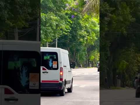 La calle Parana divide los partidos de #sanisidro y #vicentelopez #shorts #buenosaires #travel