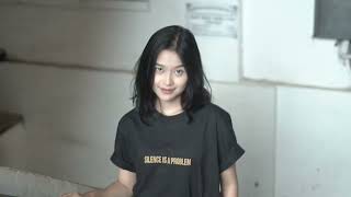 Download lagu QR CODE VN Cinematic cewek cantik mp3 Download lagu QR CODE VN Cinematic cewek cantik mp3