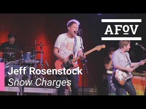 Snow Charges video