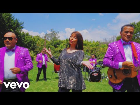 Super Lamas, Daniela Romo - Que Vengan Los Bomberos