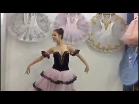 Костюм солистки - сцена P 0306 - video 3