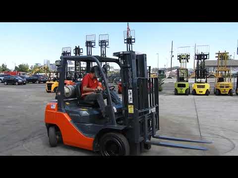 #D20932 Nice 2013 Toyota 8FGU25, 5,000lb Pneumatic Tire forklift
