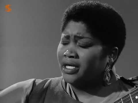 ODETTA in Paris