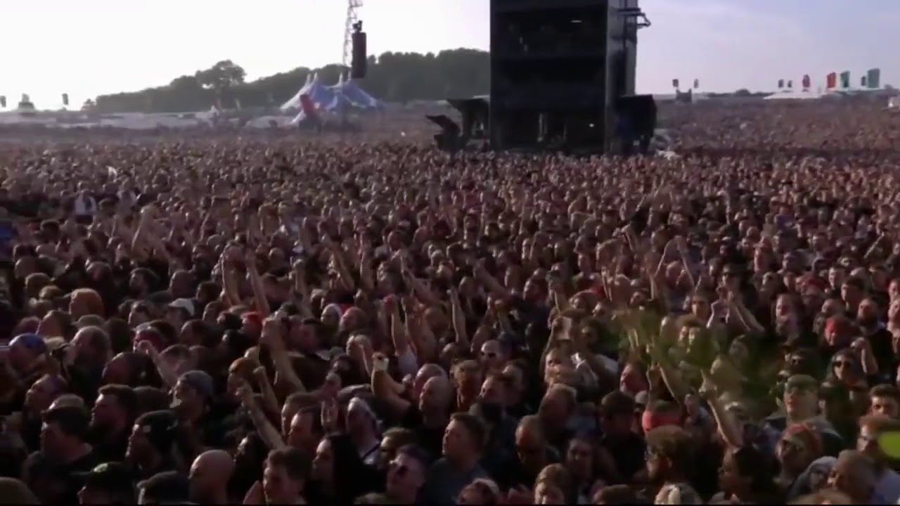 Guns N Roses Welcome To The Jungle Live Download Proshot - YouTube