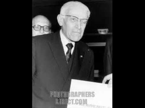 Vlado Perlemuter plays Chopin Waltz in A flat Op. 64 No. 3