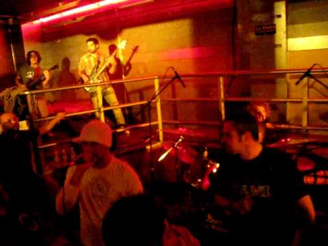 Zethone + Live band @Goldfinger Pub 19-09