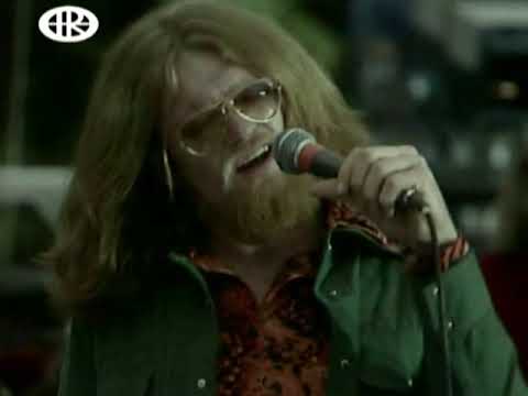 Blood, Sweat & Tears 1974. Live in Germany. Vocal - Jerry Fisher and Jerry LaCroix