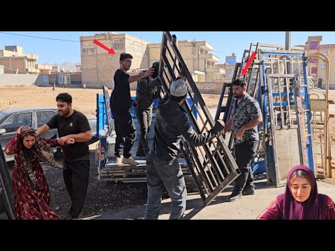 Amir helps Ayas to bring doors and windows for the house:Soraya tension with Fatemeh (Kohrig family)