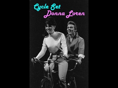 Cycle Set - Donna Loren (Beach Blanket Bingo)
