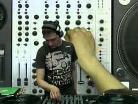 237 Showcase: Julio.b @ RTS.FM Studio - 06.05.2009