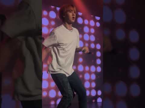 190906 [PRISM in Chicago] Pentagon 펜타곤 SHINWON YUTO WOOSEOK HUI - UPTOWN FUNK