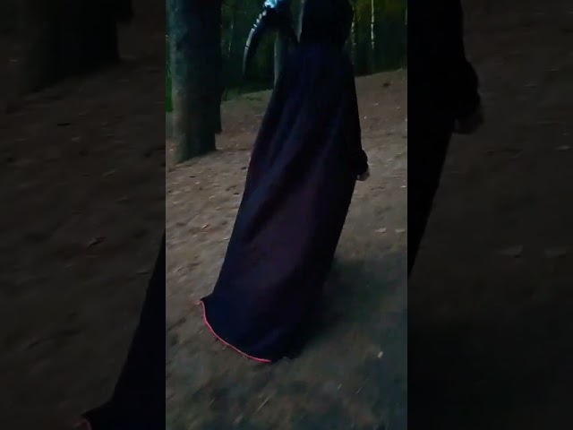 Vídeo relacionado con keland Cyberpunk Pícaro Cowl Capucha Bufanda Capa Gótica con Capucha Sombrero para Halloween Ninja Cosplay (A-Negro)
