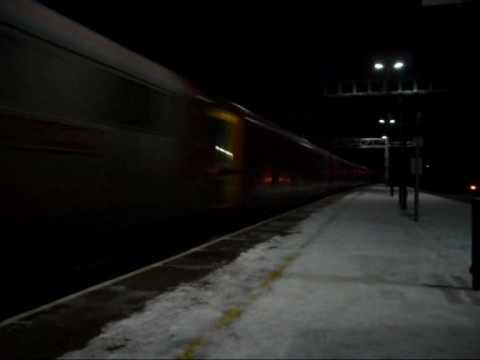 37601 & 86702 at Rugeley on 1S96 Willesden to Shieldmuir with Mega 2-tone - 8th January 2010