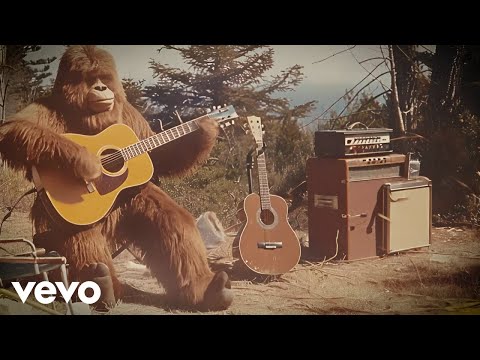 How to Haunt Your House - Bigfoot Boogie (Lyric Video)