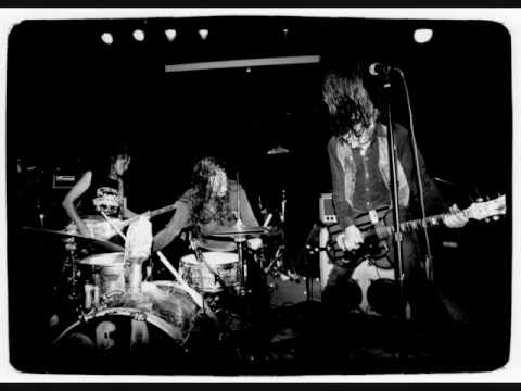 Poor Born - Dead Moon