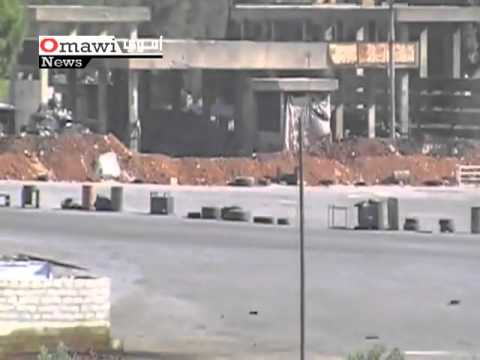 إدلب  الجيش الاسدي في ساحة باب الهوى يقتل جنود منشقين قبل أن يتم دحره منها 1972012 | أموي سوريا لطرد الاحتلال النصيري الشيعي