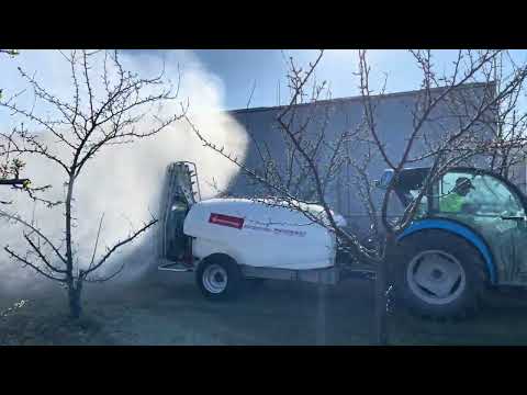 Пръскачка Agromehanika - AGP 2000 PRO & Landini REX 3 в сливови градини край с. Сяново (Тутракан)