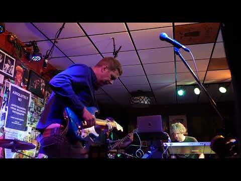 Fast fusion soloing - Nick Kellie Band Live at The Baked Potato