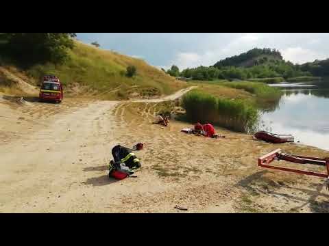 Un băiat s-a înecat în lacul Laguna Albastra, în Aghireșu