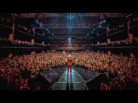 Martina Pártlová - Když jdou holky ven (Official Video)