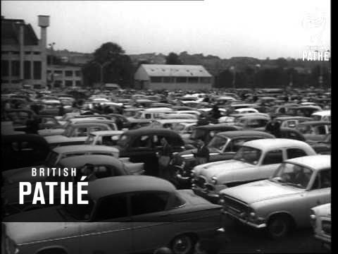 Cup Final Crowds Arriving At Wembley (1963)