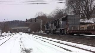 preview picture of video 'NS OCS at Mifflintown PA - Meets NS36A on a frigid afternoon!'