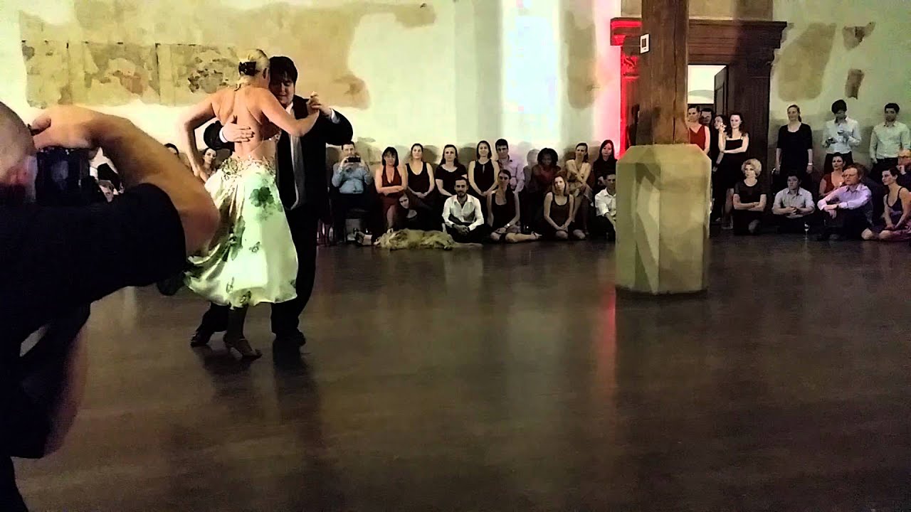 Alejandra Martinan a Aoniken Quiroga